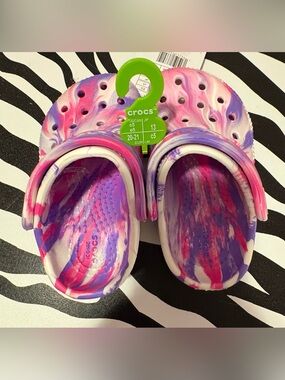 Crocs Classic Marbled Glow-in-the-Dark Clogs Size c5 *NEW*